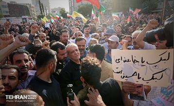 اجتماع مردمی در اعتراض به حمله آمریکا به تاسیسات هسته‌ای ایران 31