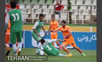 دیدار تیم های فوتبال سایپا و ماشین سازی تبریز