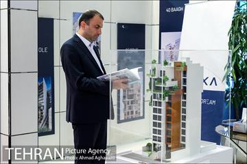 بازدید دکتر حناچی از نمایشگاه ساختمان پایدار 8