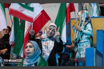 مراسم تجلیل از کشتی‌گیران قهرمان (جشنی برای ایران)  40