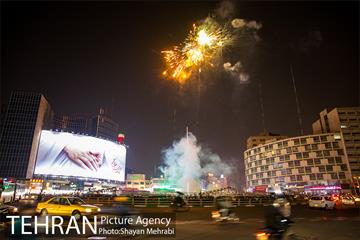 نورافشانی میدان ولیعصر(عج) به مناسبت روز مادر 13
