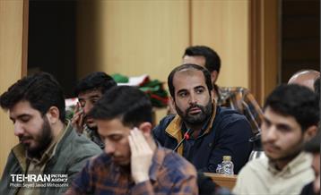 نشست صمیمانه شهردار تهران با تشکل های اسلامی دانشجویی 8