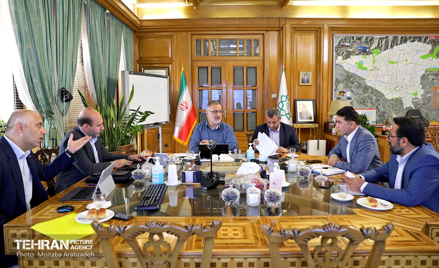 جلسه بررسی ضرورت‌ها، الزام‌ها و راهکارهای تامین مسکن استطاعت‌پذیر 9