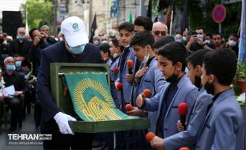 مراسم تشییع و تدفین شهدای گمنام در منطقه ۳ تهران  7