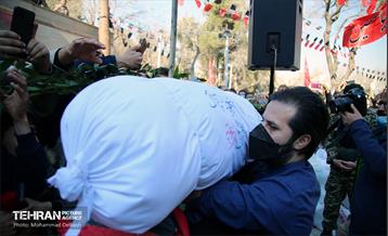 تشییع دو شهید گمنام در منطقه 15