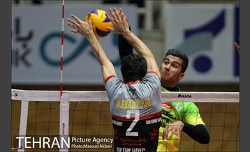 دیدار تیم های والیبال بانک سرمایه و کاله