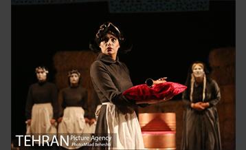 نمایش طپانچه خانوم‎ 7