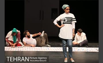 نمایش آوازهای سر شام‎ 3