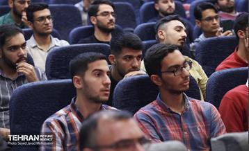 دیدار شهردار تهران با دانشجویان دانشگاه تربیت دبیر شهید رجایی 18