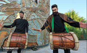 کاروان سنج و دمام زنی با حضور خادمین حرم مطهر رضوی