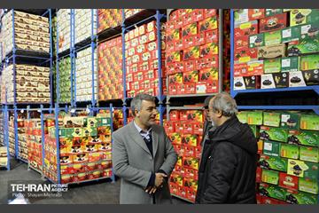 بازدید اصحاب رسانه از زنجیره تامین محصولات مصرفی ماه رمضان و میوه شب عید 45