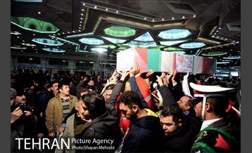 تشییع شهدای آتش نشان در شبستان مصلی 4