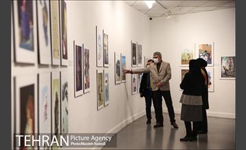 بازدید مدیرعامل شرکت توسعه فضاهای فرهنگی از نمایشگاه تهران از منظر هنرمندان 9