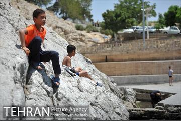جاری‌ شدن آب در چشمه‌علی 6