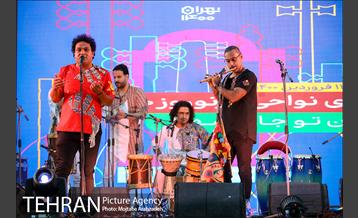 اجرای گروه موسیقی لیان در برج میلاد 22