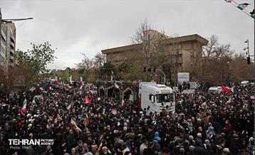 تشییع پیکر ۱۰۰ شهید مردمی و مدافع امنیت در تهران - 1 26