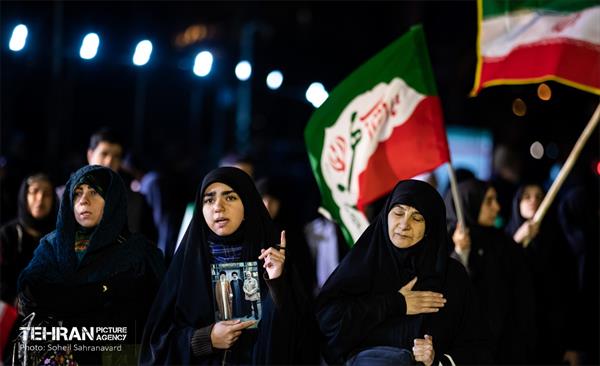مراسم عزاداری شهادت رهبر انقلاب اسلامی در میدان شهدای هفتم تیر 32