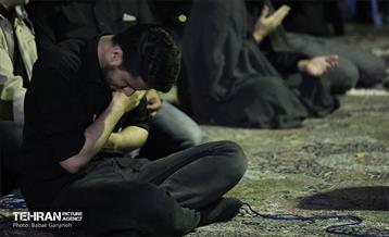 مراسم احیای شب بیست و سوم در مقبره شهدای بوستان سیمرغ 16