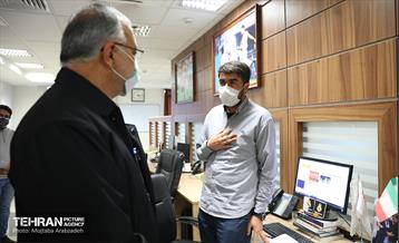 بازدید شهردار تهران از موسسه همشهری 12