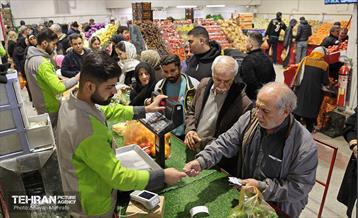 بازدید اصحاب رسانه از زنجیره تامین محصولات مصرفی ماه رمضان و میوه شب عید 11