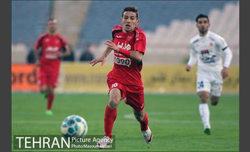 دیدار تیم های فوتبال پرسپولیس و سایپا