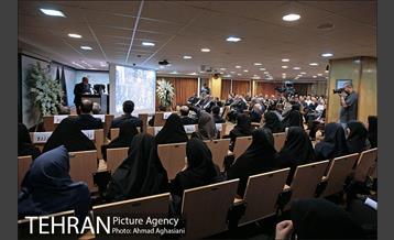 مراسم سالگرد و رونمایی از نام خیابان دکتر آئینه وند 15