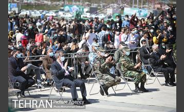 جشن تحویل سال ۱۴۰۰ در میدان آزادی  16