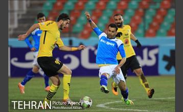 دیدار تیم‌های فوتبال پیکان تهران - سپاهان اصفهان 22