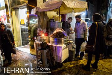 تهران یک شب مانده به یلدا 16