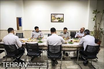 عبادت و خدمت؛ آتش نشان 11