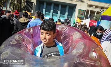 اجرای کارناوال نوروزی لبخند بهار در بازار تهران  14