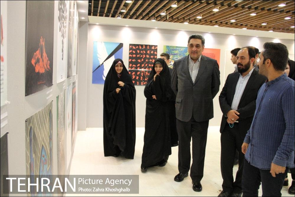 بازدید پیروز حناچی شهردار تهران از هفدهمین نمایشگاه عطر سیب 1