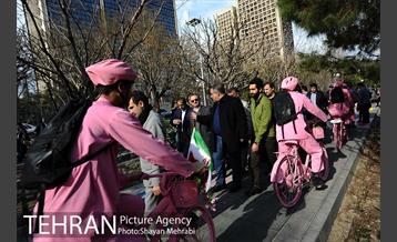 بازدید نماینده مجلس و استاندار تهران از نورزگاه بلوار کشاورز 27