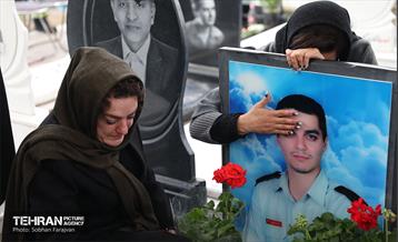 هفتمین سالگرد شهدای آتش‌نشان حادثه پلاسکو 50