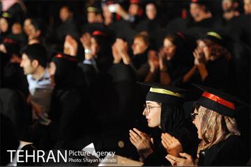 نخستین جشن فارغ التحصیلی ادوار دانشکده خبر 47