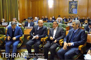 جلسه شورای اسلامی شهر با حضور شهردار تهران 21