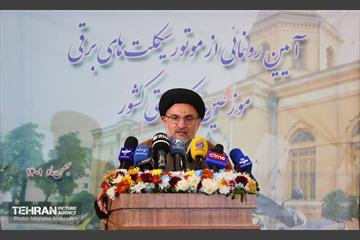 آیین رونمایی از موتورسیکلت‌های برقی شبکه پست 12