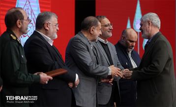 نخستین گردهمایی تجلیل از جانبازان پاسدار آزاده 13