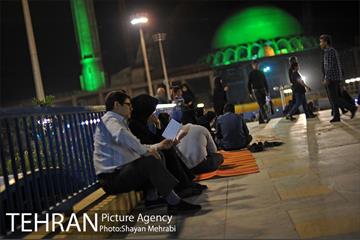 مراسم احیای شب نوزدهم ماه رمضان در مصلی تهران 4