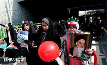 راهپیمایی ۲۲ بهمن در تهران - 3 40