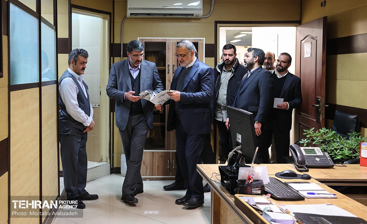 بازدید شهردار تهران از زیرمجموعه های معاونت های شهرسازی‌و‌معماری 45