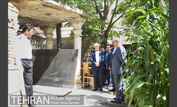 بازدید اعضای شورای شهر تهران از مزار شهدای مشروطه 6