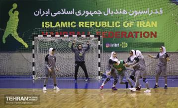 تمرین تیم ملی هندبال زنان ایران 5