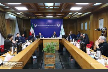 نشست هم اندیشی شهردار تهران با نخبگان دانشگاهی  10