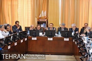 جلسه کمیسون عمران مجلس شورای اسلامی با حضور شهردار تهران 47