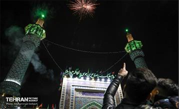 لحظه سال تحویل در حرم امام زاده صالح(ع) 29