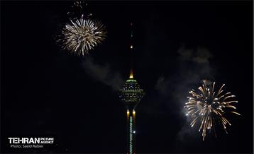 نورافشانی جشن ۲۲ بهمن 5