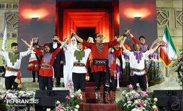 جشن ازدواج «دل آرام شهر» 4