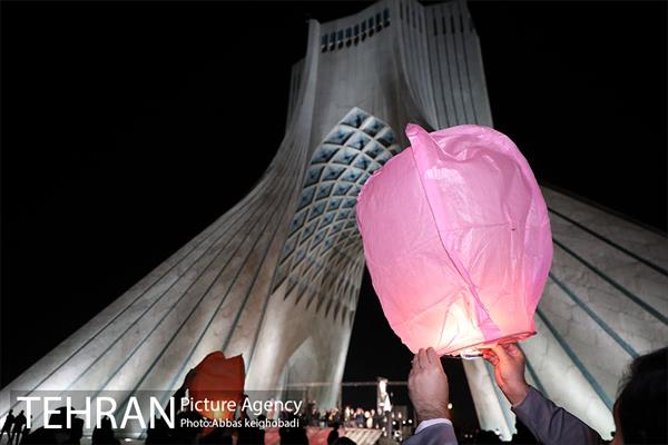 پرواز ۱۷۹ فانوس در آسمان به یاد ۱۷۹ شهید بهمن ماه ۵۷  10