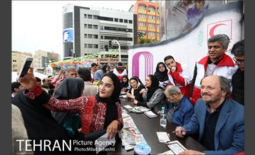 سیل مهربانی در سینما آزادی 26